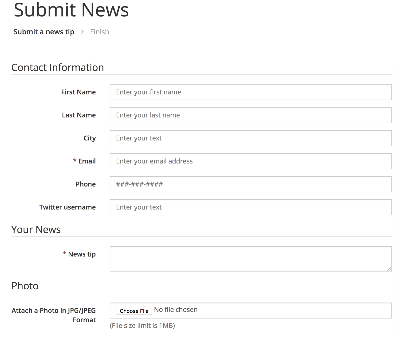 Screenshot showing the "Submit News" page on The Virginian-Pilot's website.